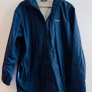 Patagonia Men's Navy Raincoat